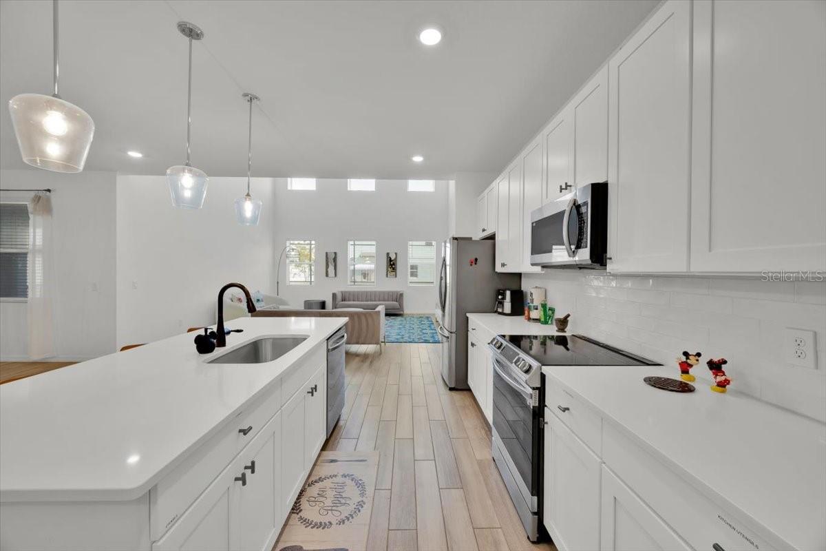 Image 20 of 55 For 2342 Lancashire Street