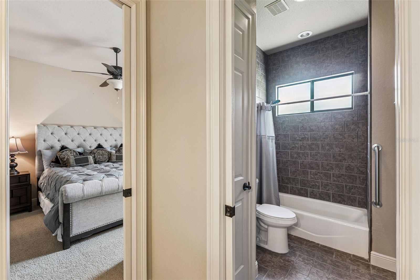 Image 27 of 52 For 7738 Markham Bend Place