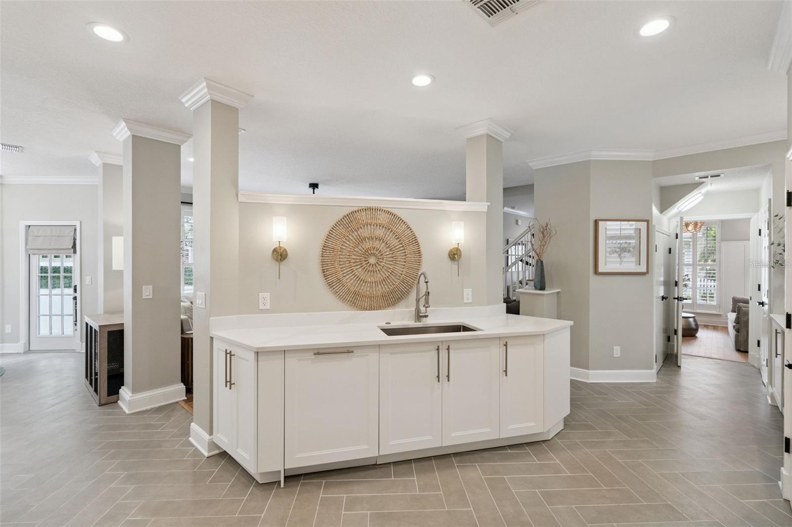 Image 13 of 70 For 841 Lake Evalyn Drive