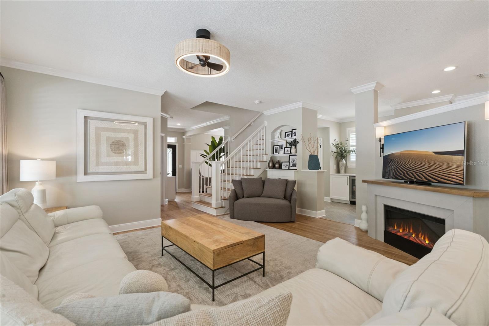 Image 9 of 70 For 841 Lake Evalyn Drive