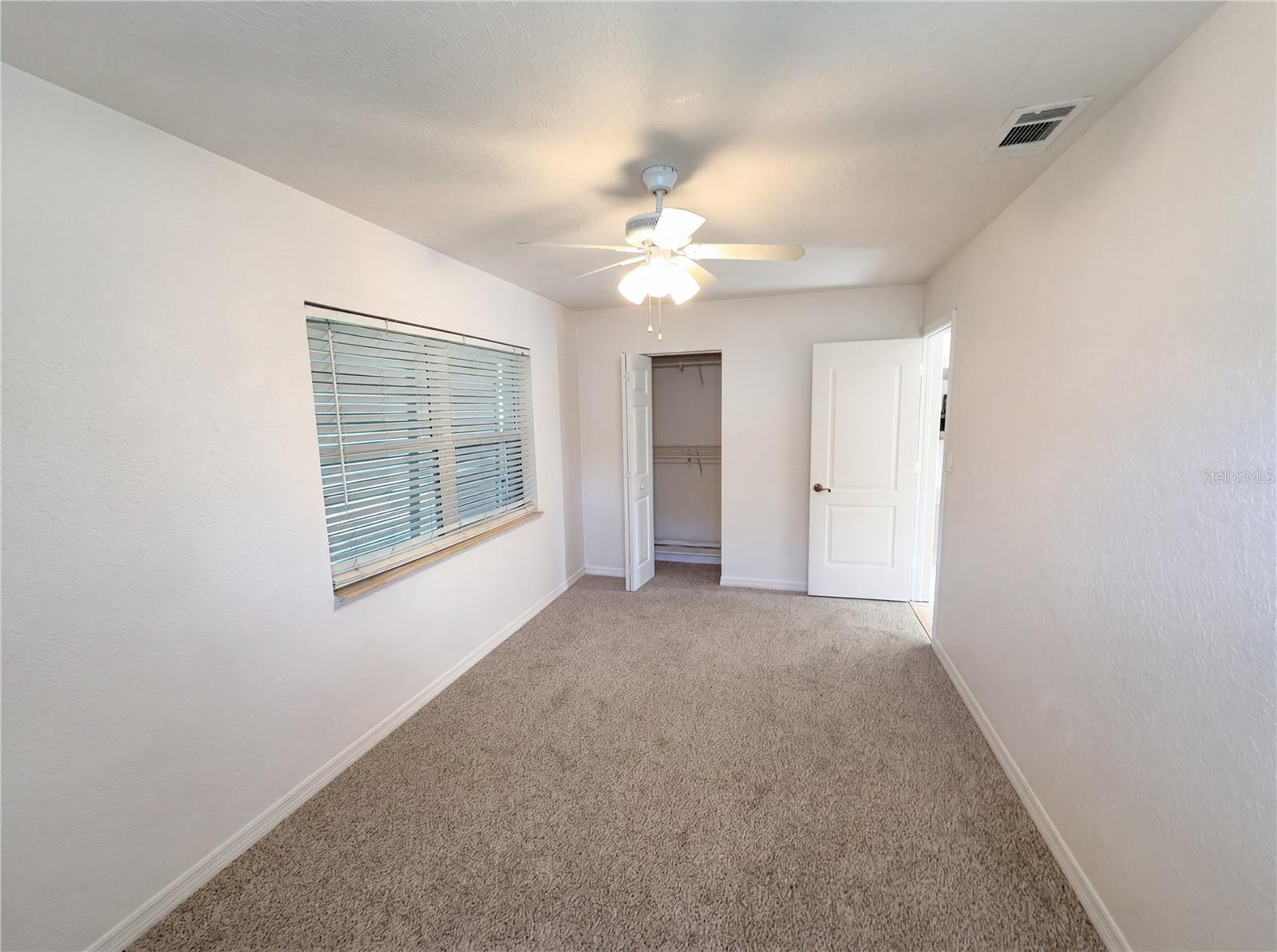 Image 12 of 23 For 804 Hampton Way