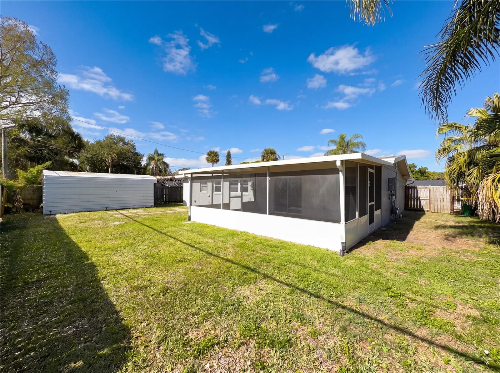 Image 21 of 23 For 804 Hampton Way