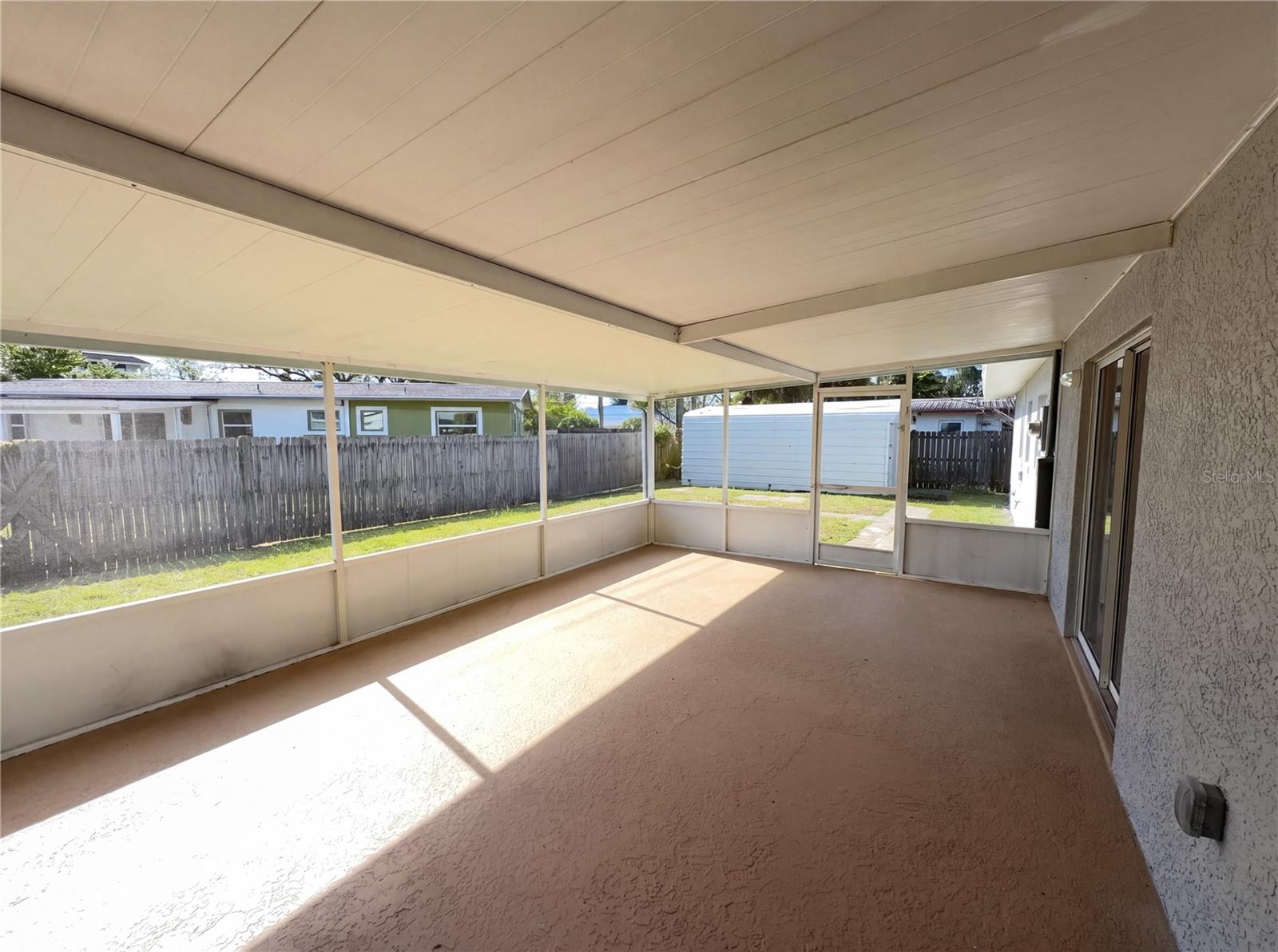 Image 22 of 23 For 804 Hampton Way