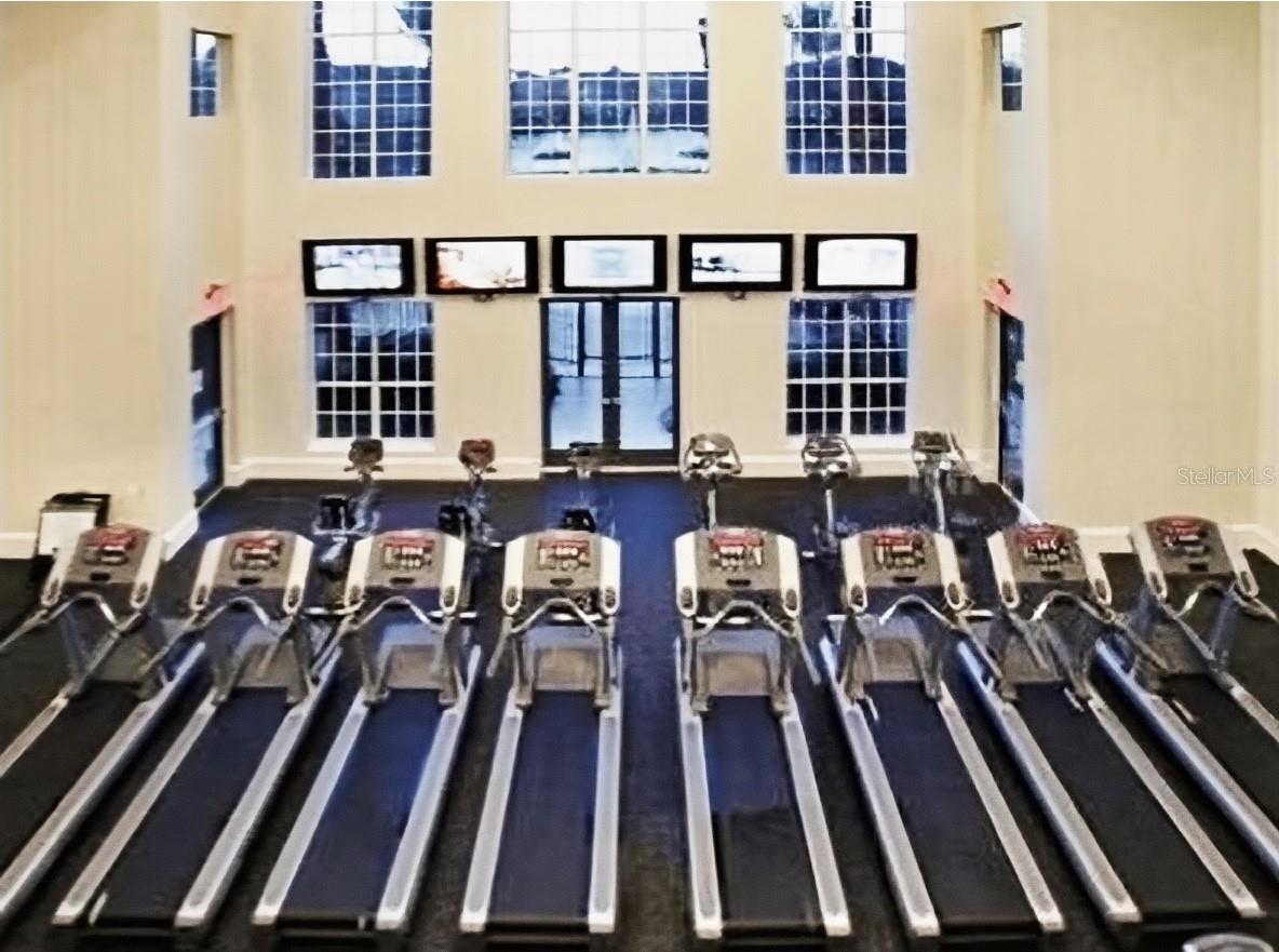 Image 33 of 38 For 5124 Park Central Drive 527