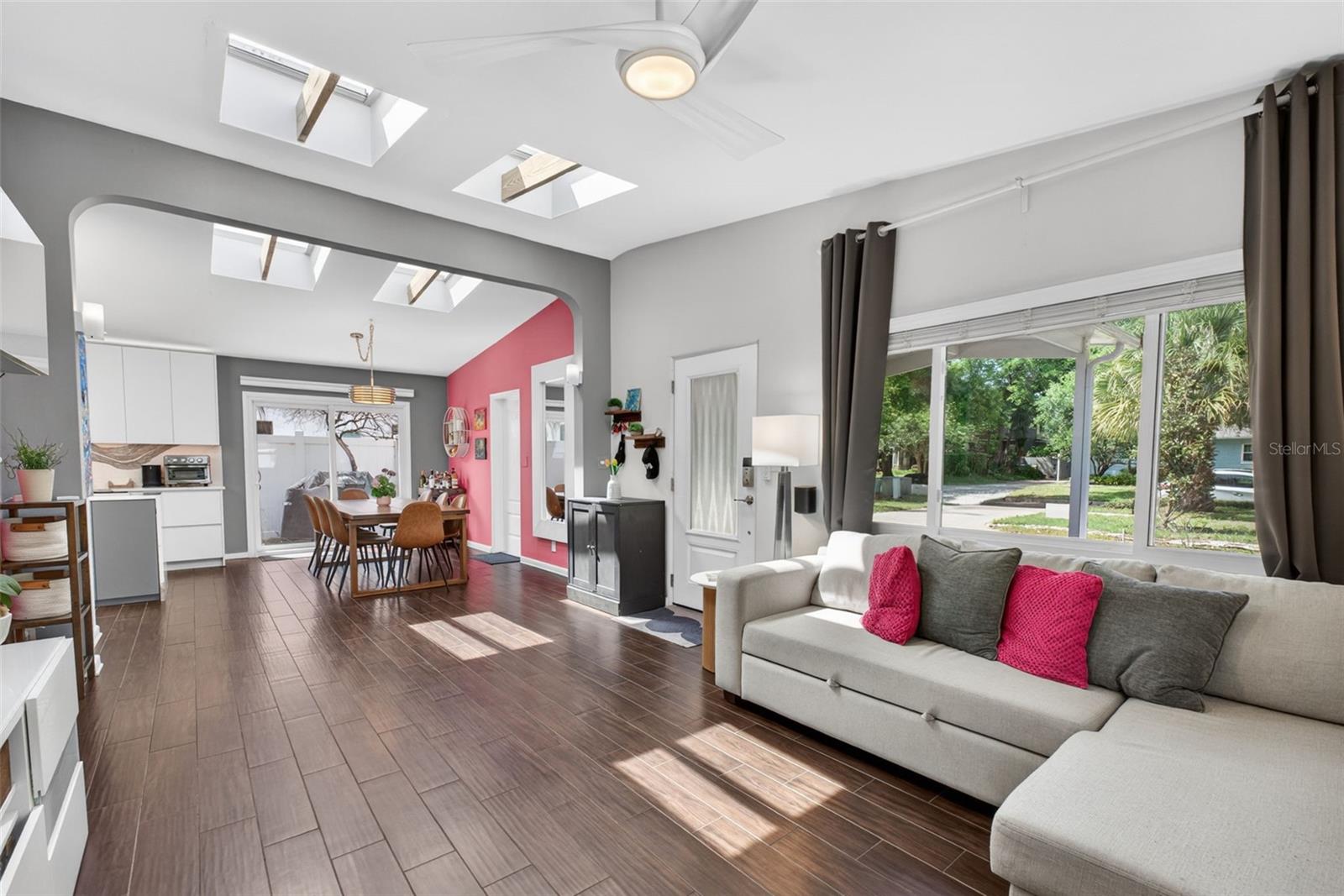 Image 11 of 52 For 1830 Edwin Boulevard