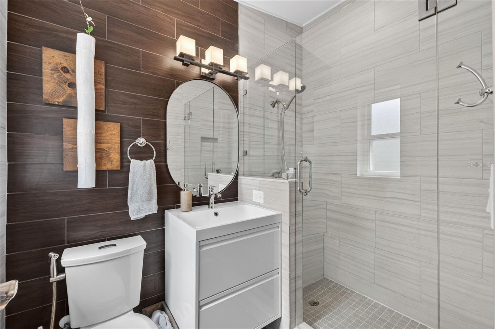 Image 26 of 52 For 1830 Edwin Boulevard