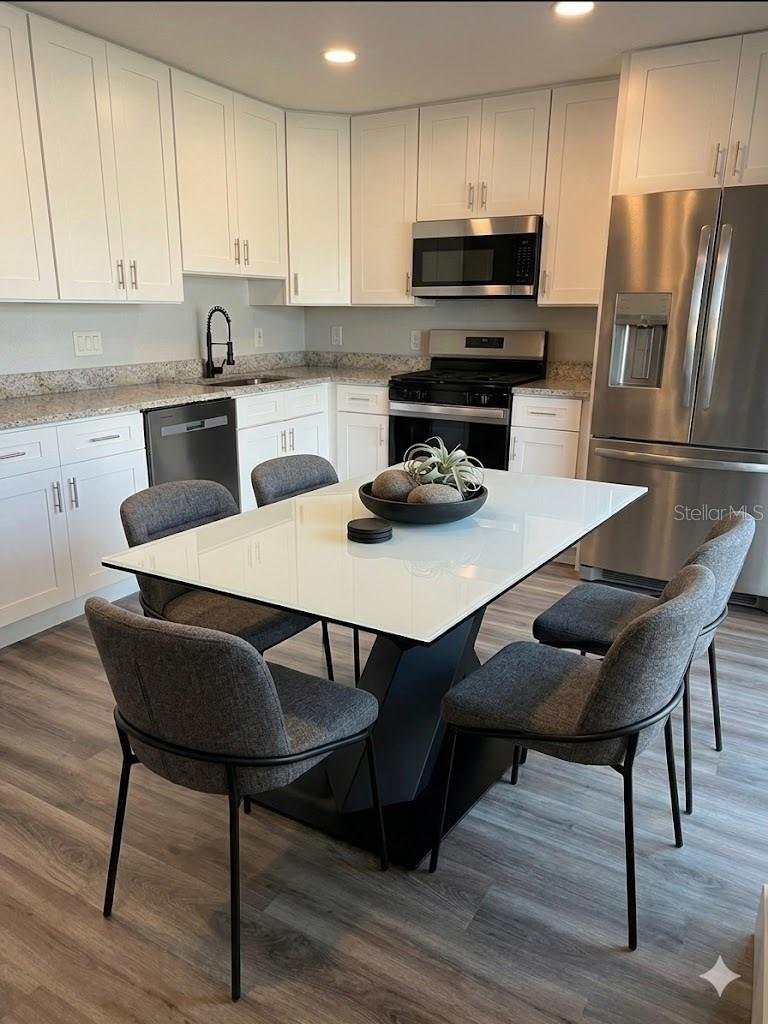 Image 8 of 26 For 728 Belvoir Drive