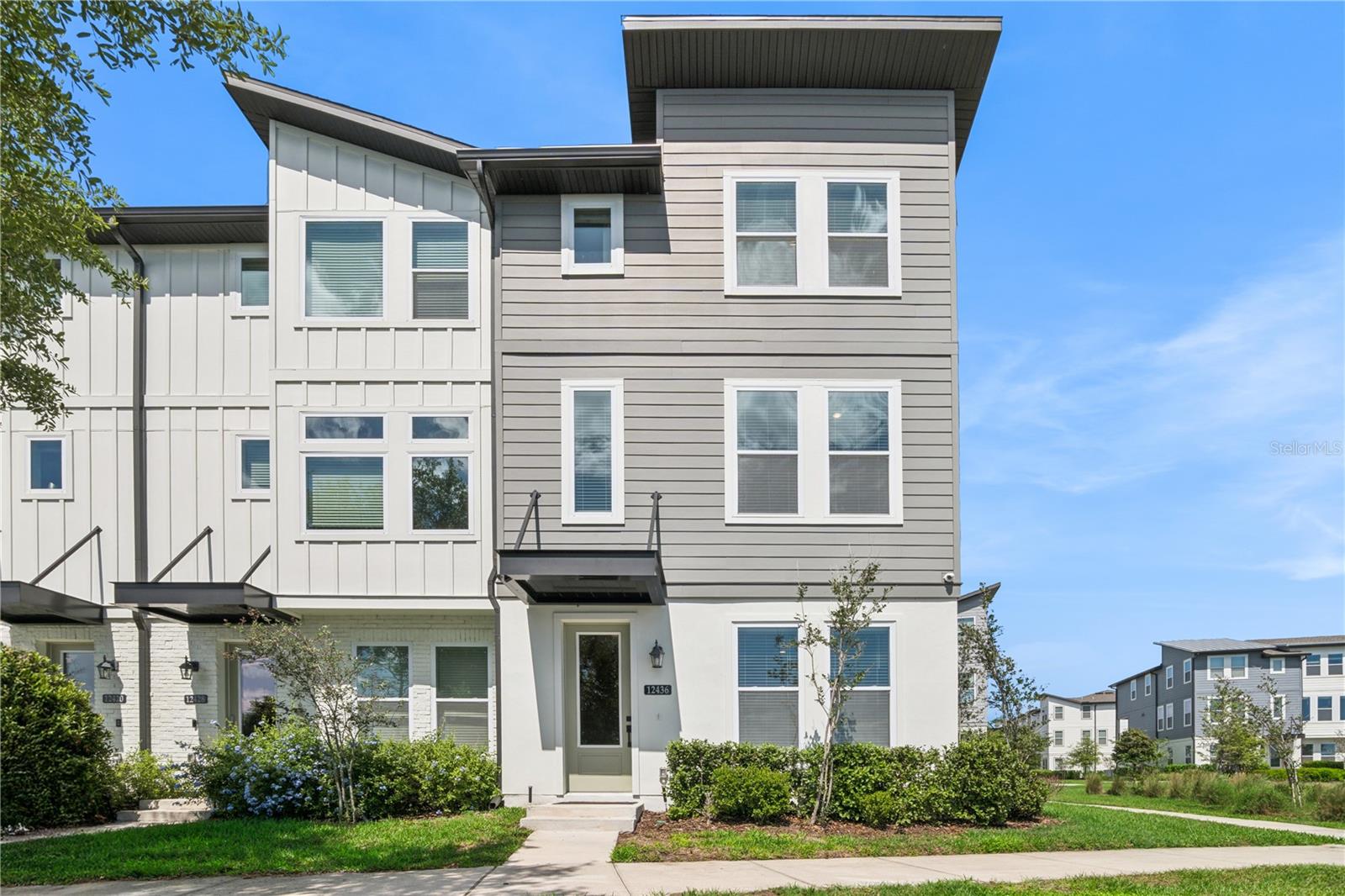 Image 2 of 53 For 12436 Koshiba Alley