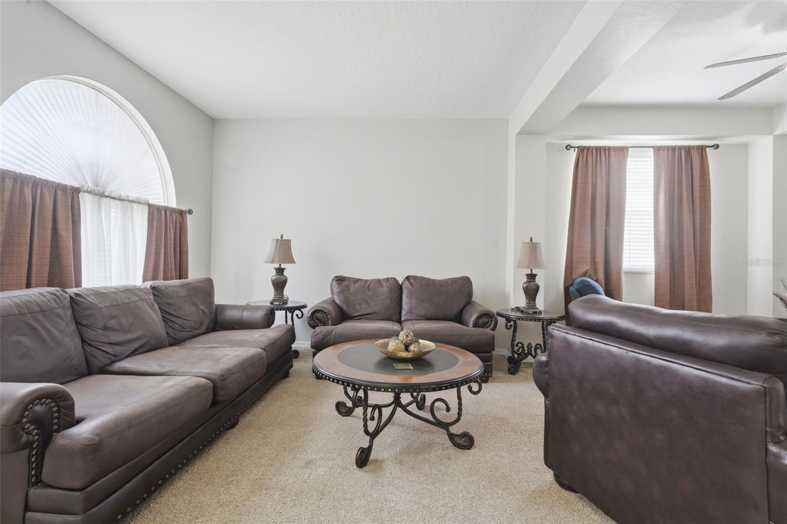 Image 19 of 52 For 4029 Andover Cay Boulevard