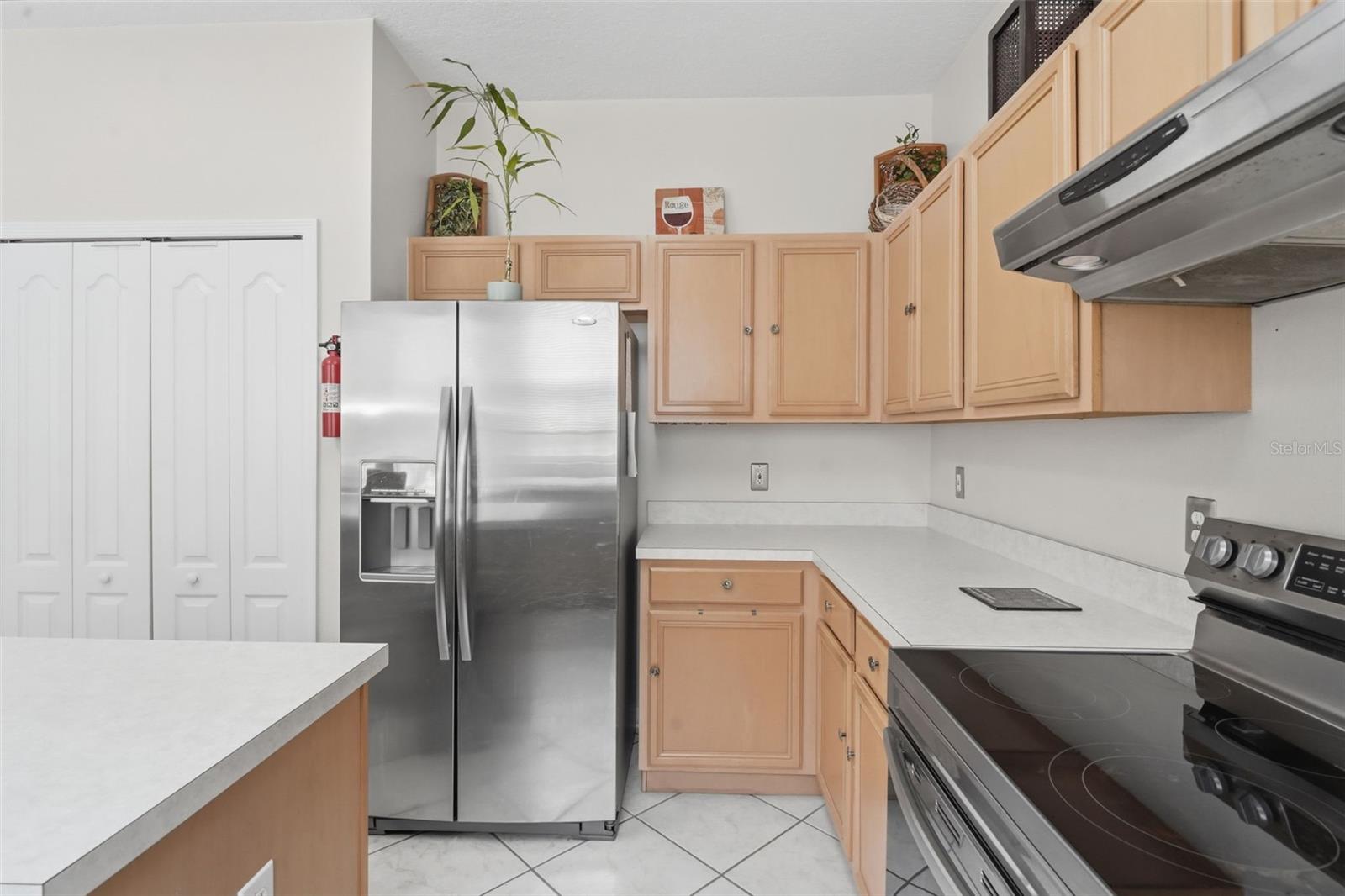 Image 27 of 52 For 4029 Andover Cay Boulevard