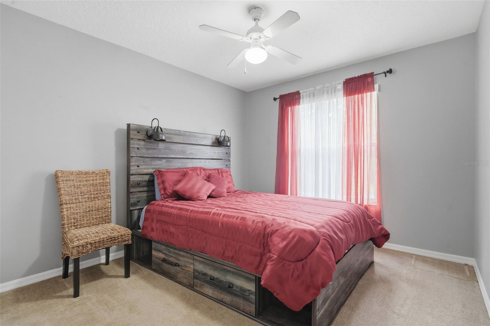 Image 42 of 52 For 4029 Andover Cay Boulevard