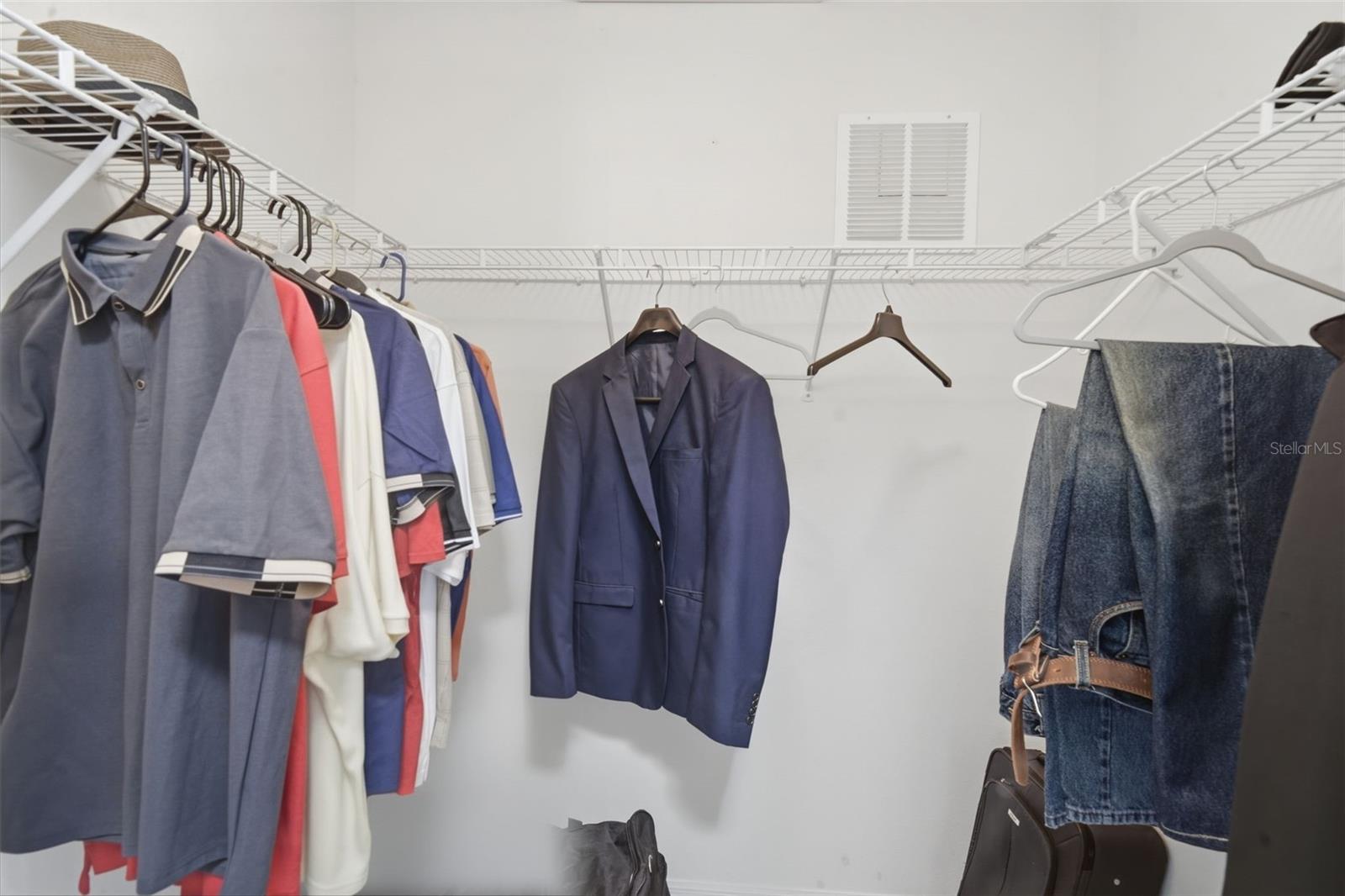 Image 51 of 52 For 4029 Andover Cay Boulevard