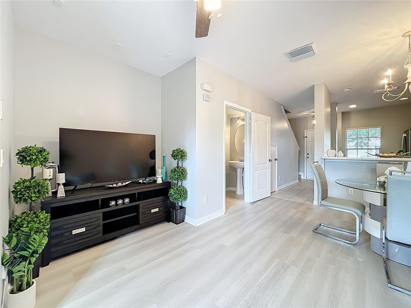 Image 16 of 33 For 3309 Wilshire Way Road 3