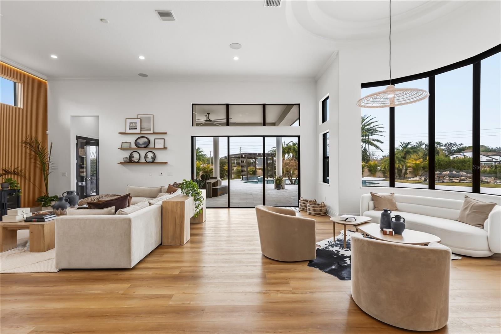 Image 21 of 98 For 4029 Isabella Circle