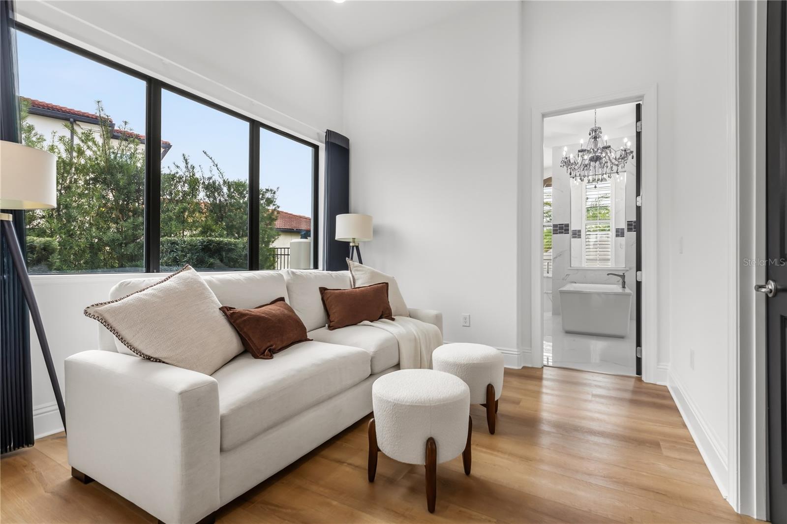 Image 32 of 98 For 4029 Isabella Circle