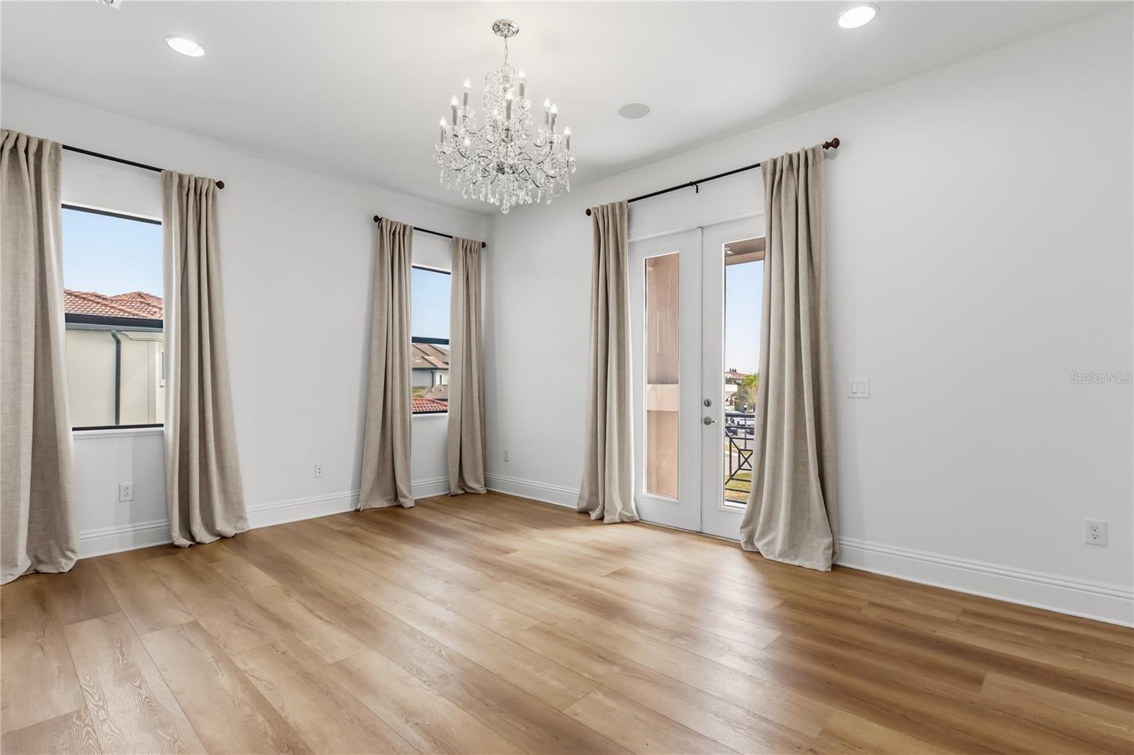 Image 51 of 98 For 4029 Isabella Circle