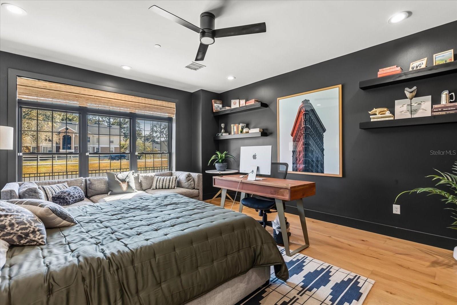 Image 11 of 61 For 68 Park Avenue