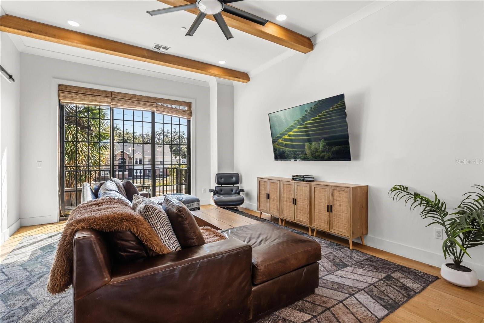 Image 26 of 61 For 68 Park Avenue