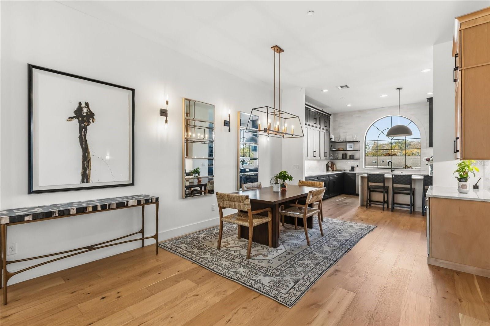 Image 27 of 61 For 68 Park Avenue