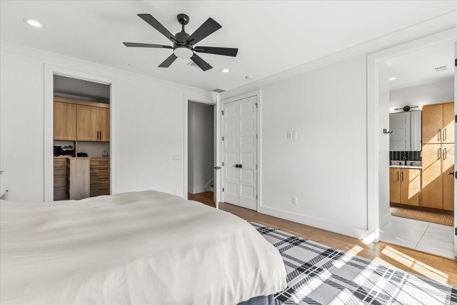 Image 33 of 61 For 68 Park Avenue