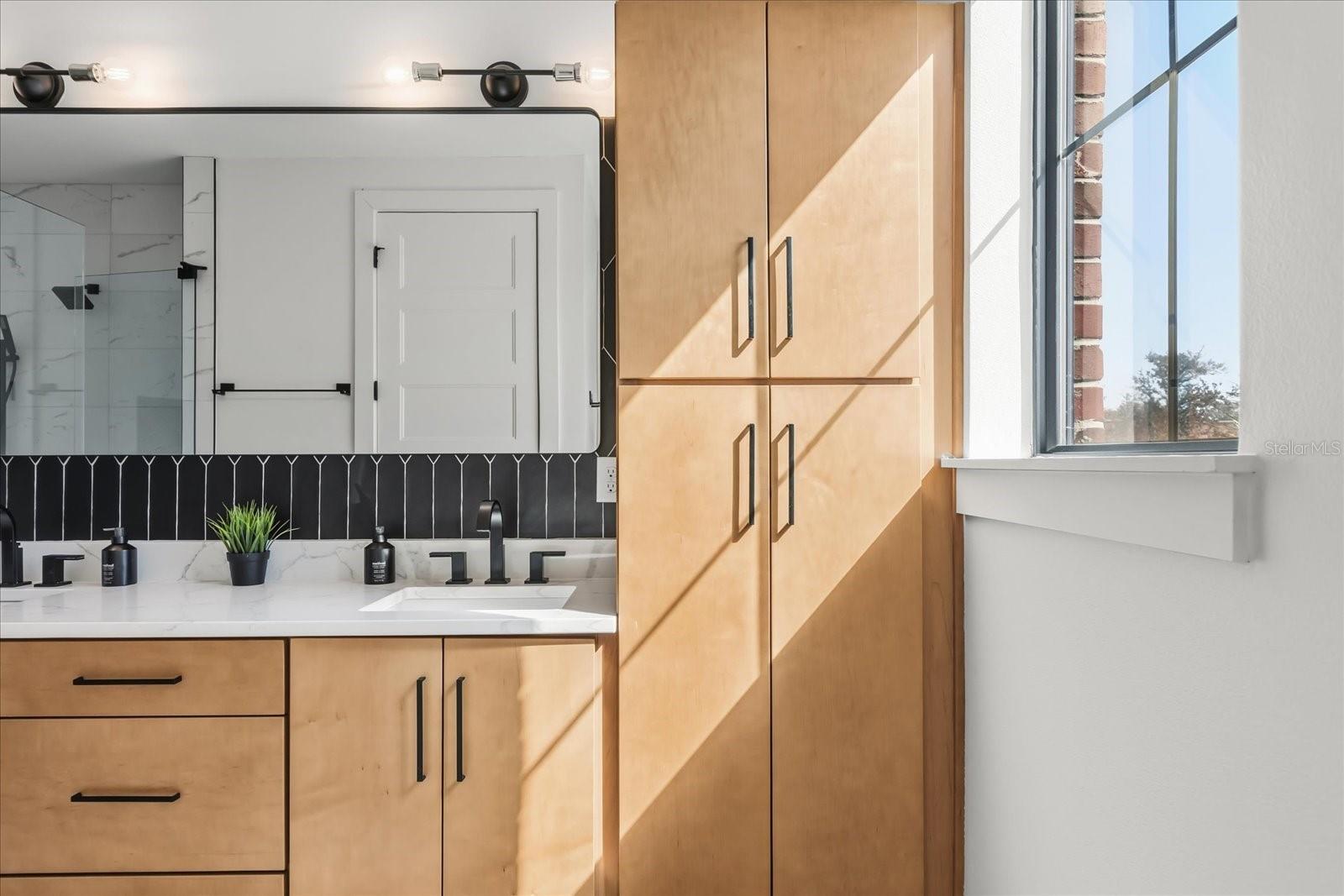 Image 36 of 61 For 68 Park Avenue