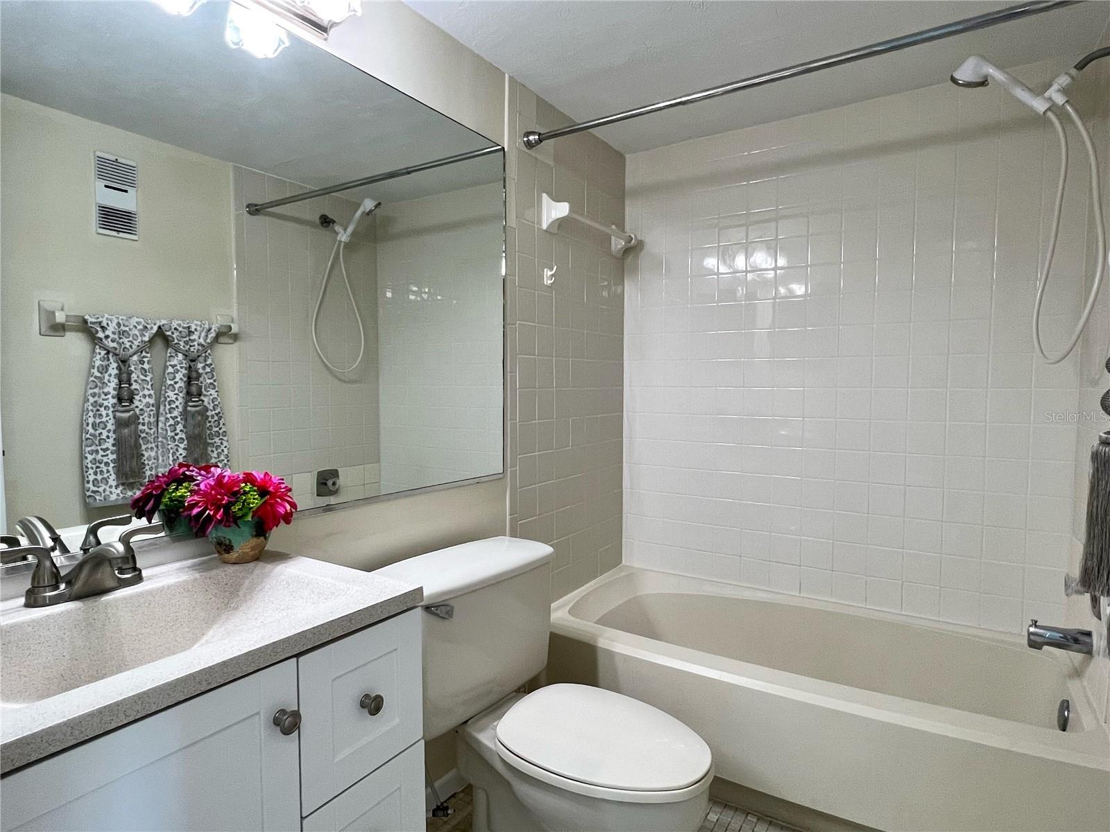 Image 13 of 24 For 3233 Candle Ridge Drive 101