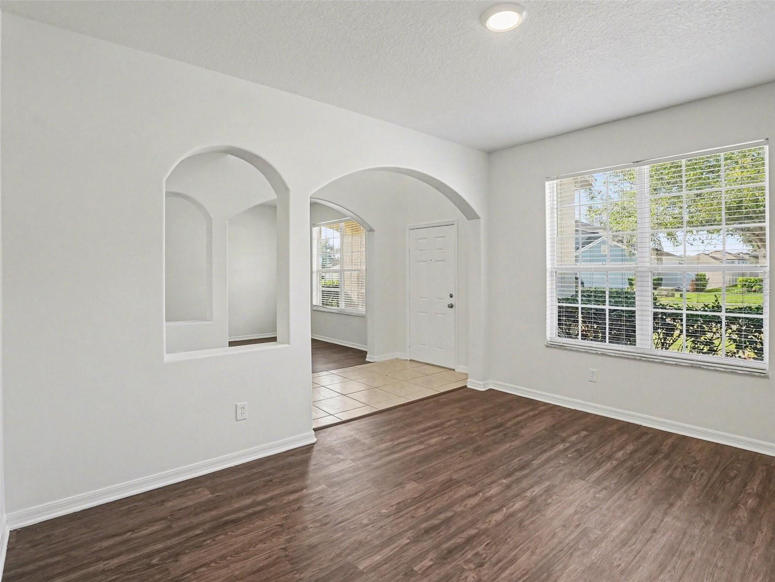 Image 16 of 27 For 609 Cimarosa Court