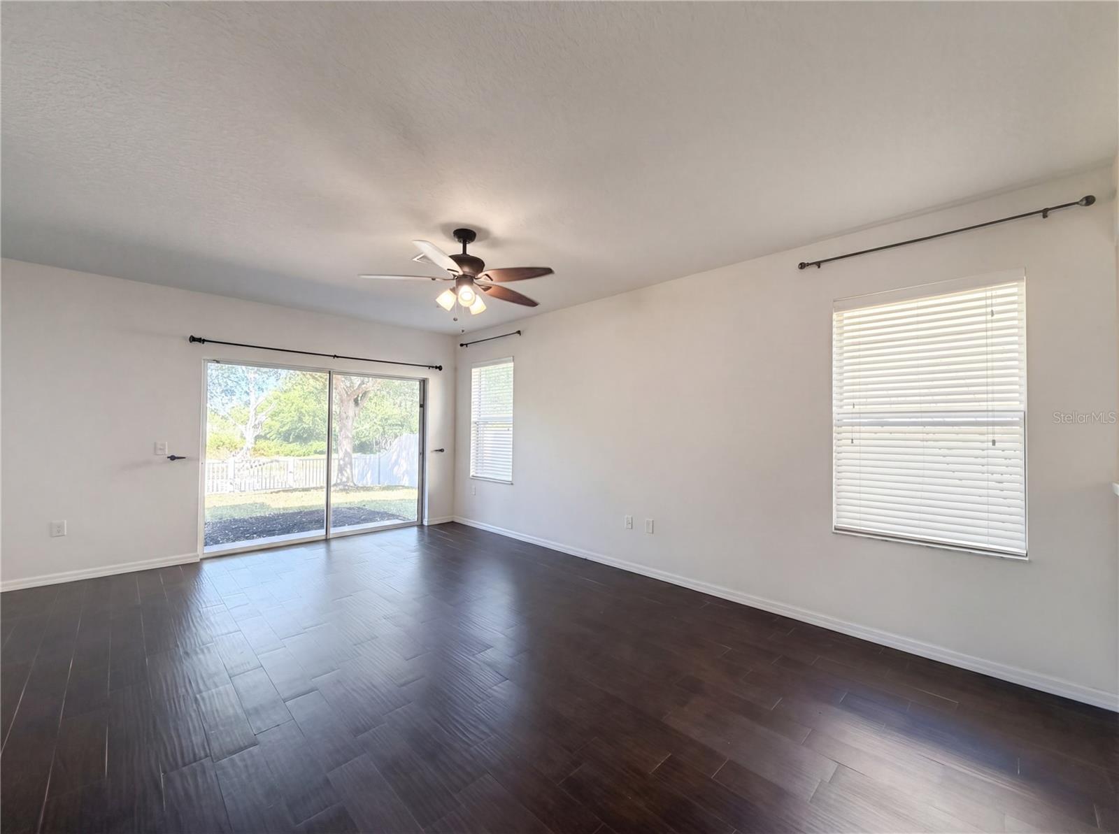 Image 10 of 35 For 12437 Field Point Way