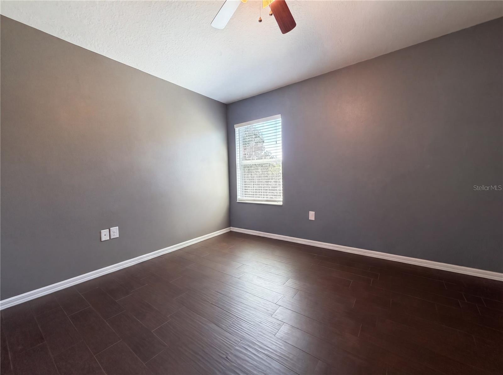 Image 15 of 35 For 12437 Field Point Way