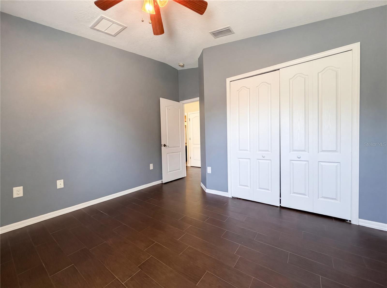 Image 16 of 35 For 12437 Field Point Way