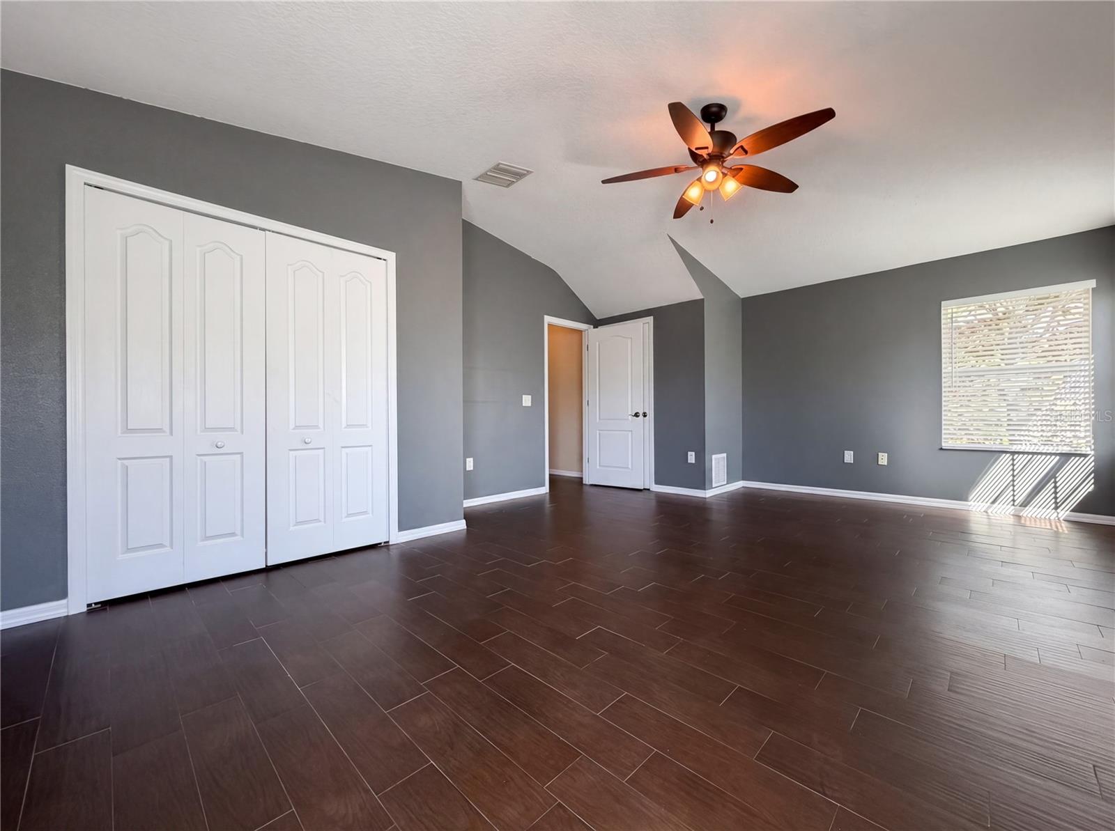 Image 17 of 35 For 12437 Field Point Way