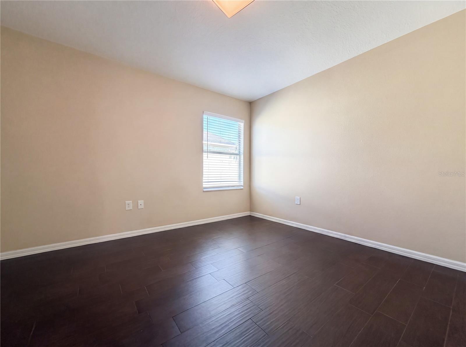 Image 18 of 35 For 12437 Field Point Way