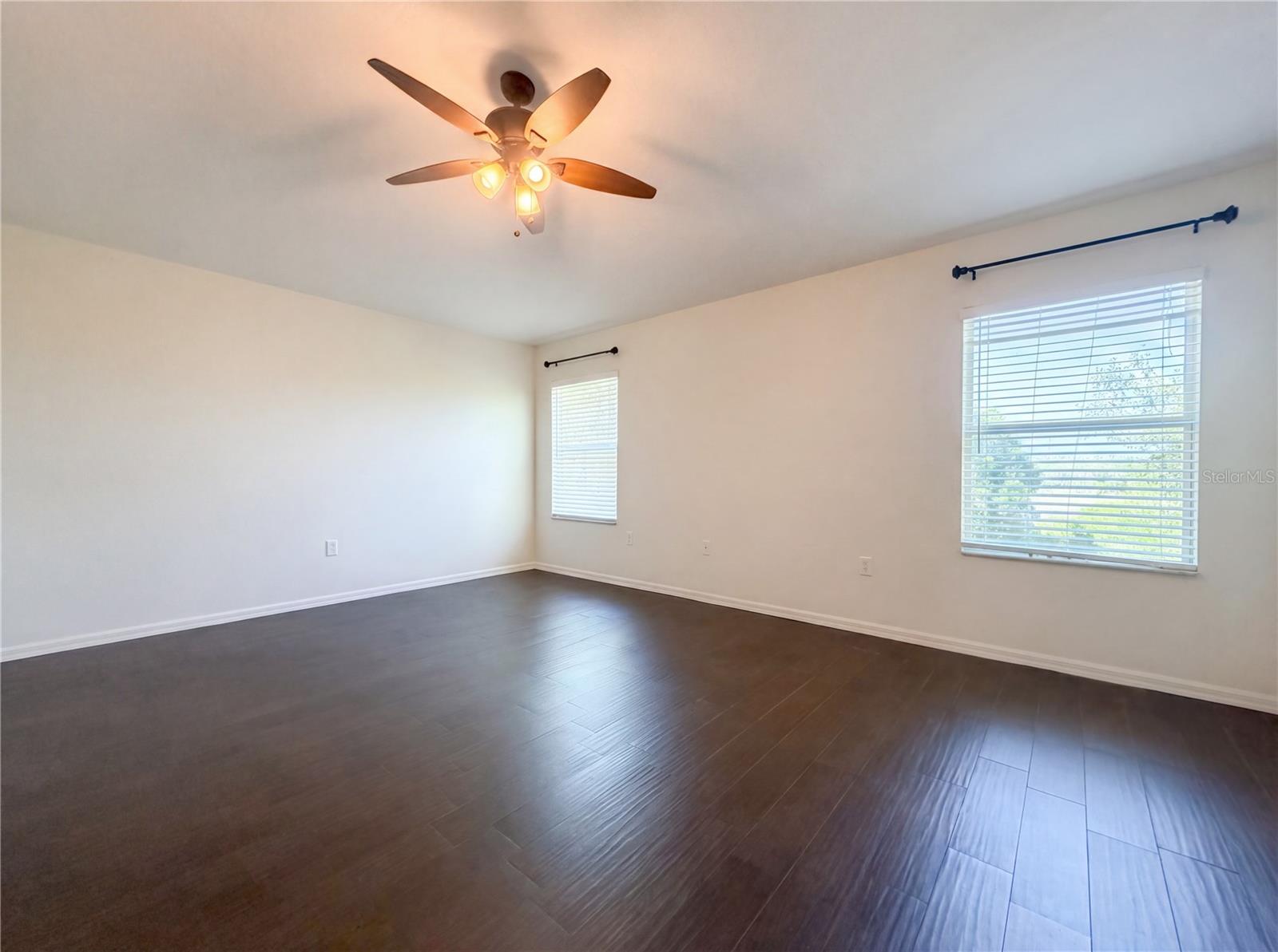 Image 20 of 35 For 12437 Field Point Way