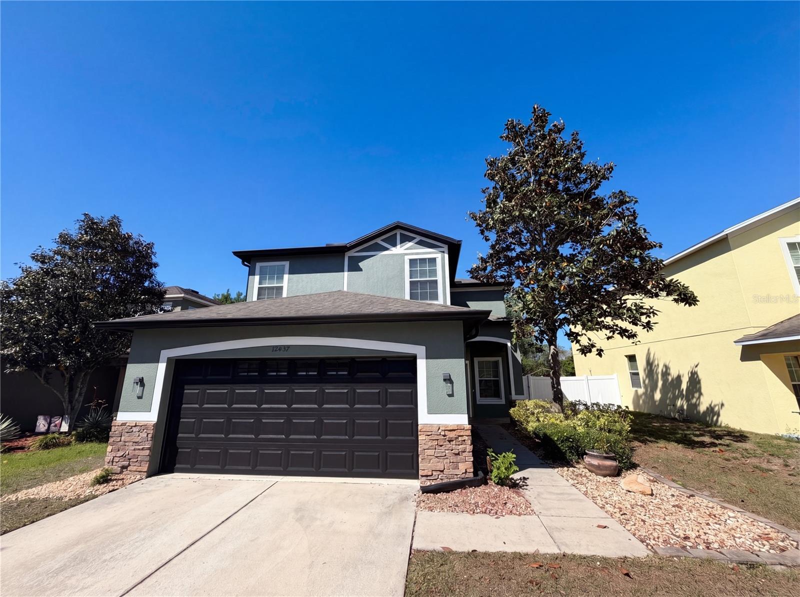 Image 32 of 35 For 12437 Field Point Way