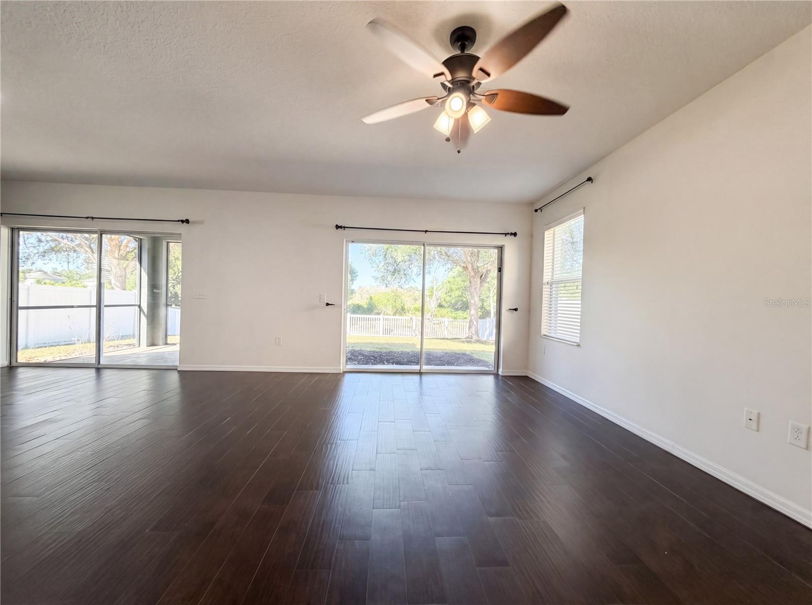 Image 9 of 35 For 12437 Field Point Way