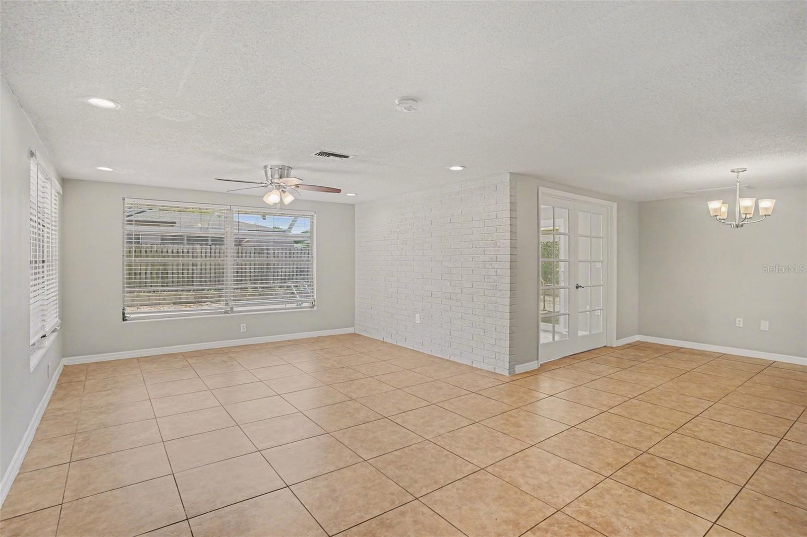 Image 3 of 15 For 8006 Mimosa Drive