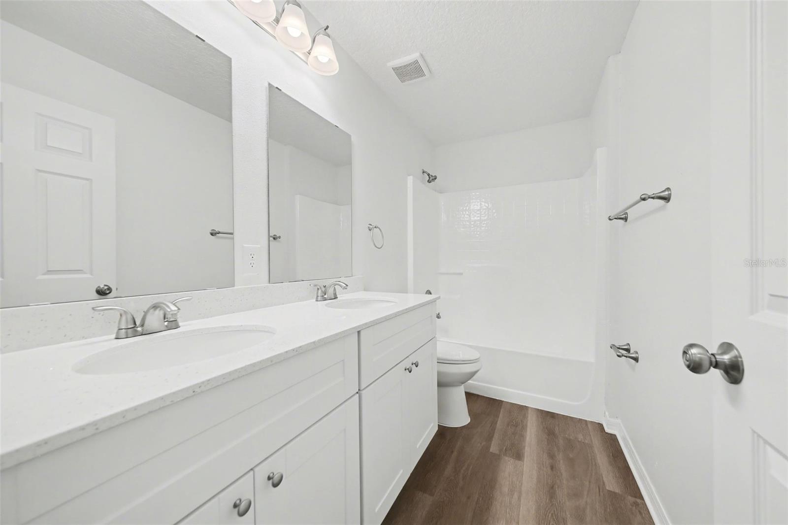 Image 16 of 26 For 2062 El Marra Drive