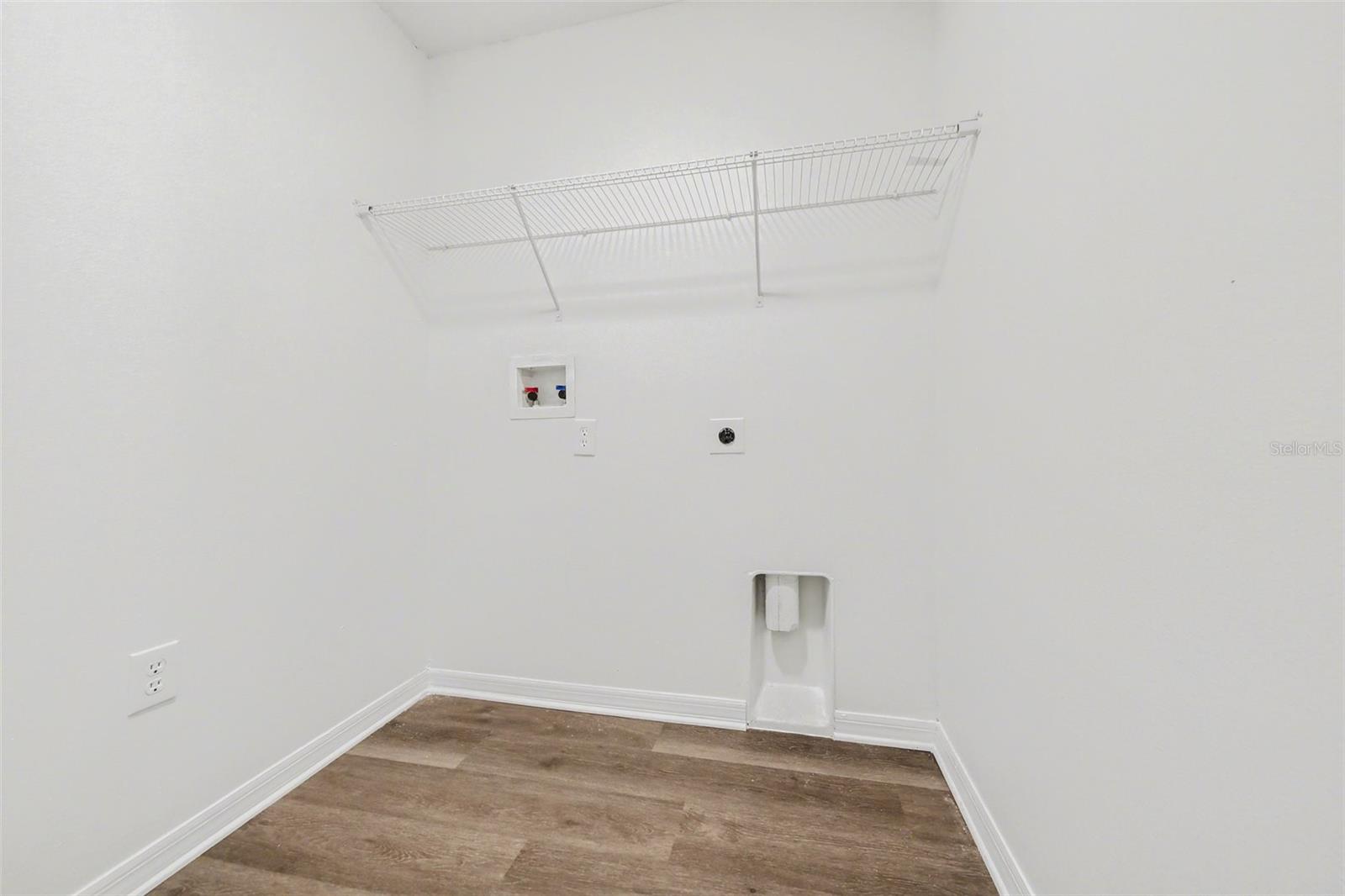 Image 20 of 26 For 2062 El Marra Drive