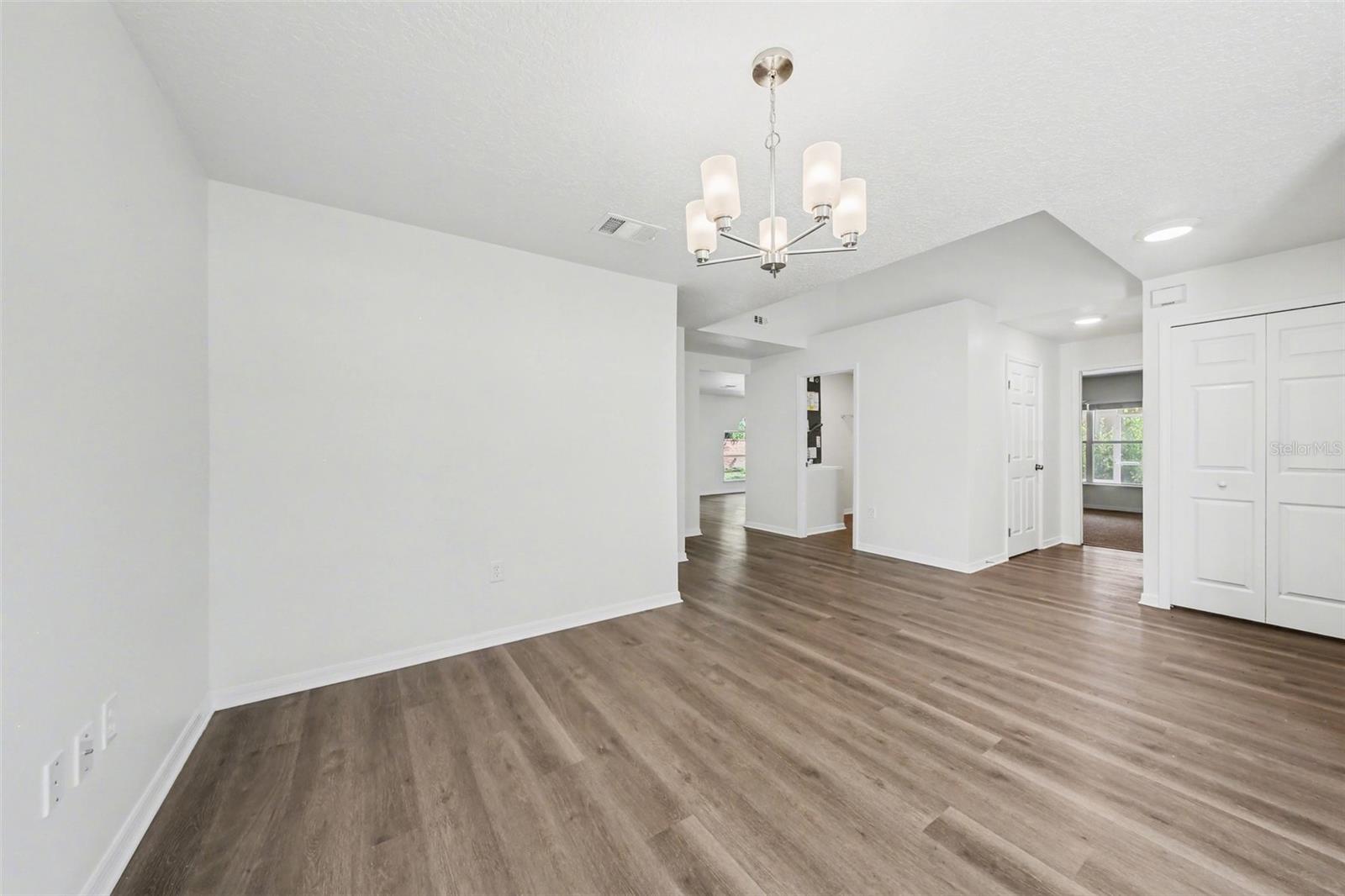 Image 5 of 26 For 2062 El Marra Drive