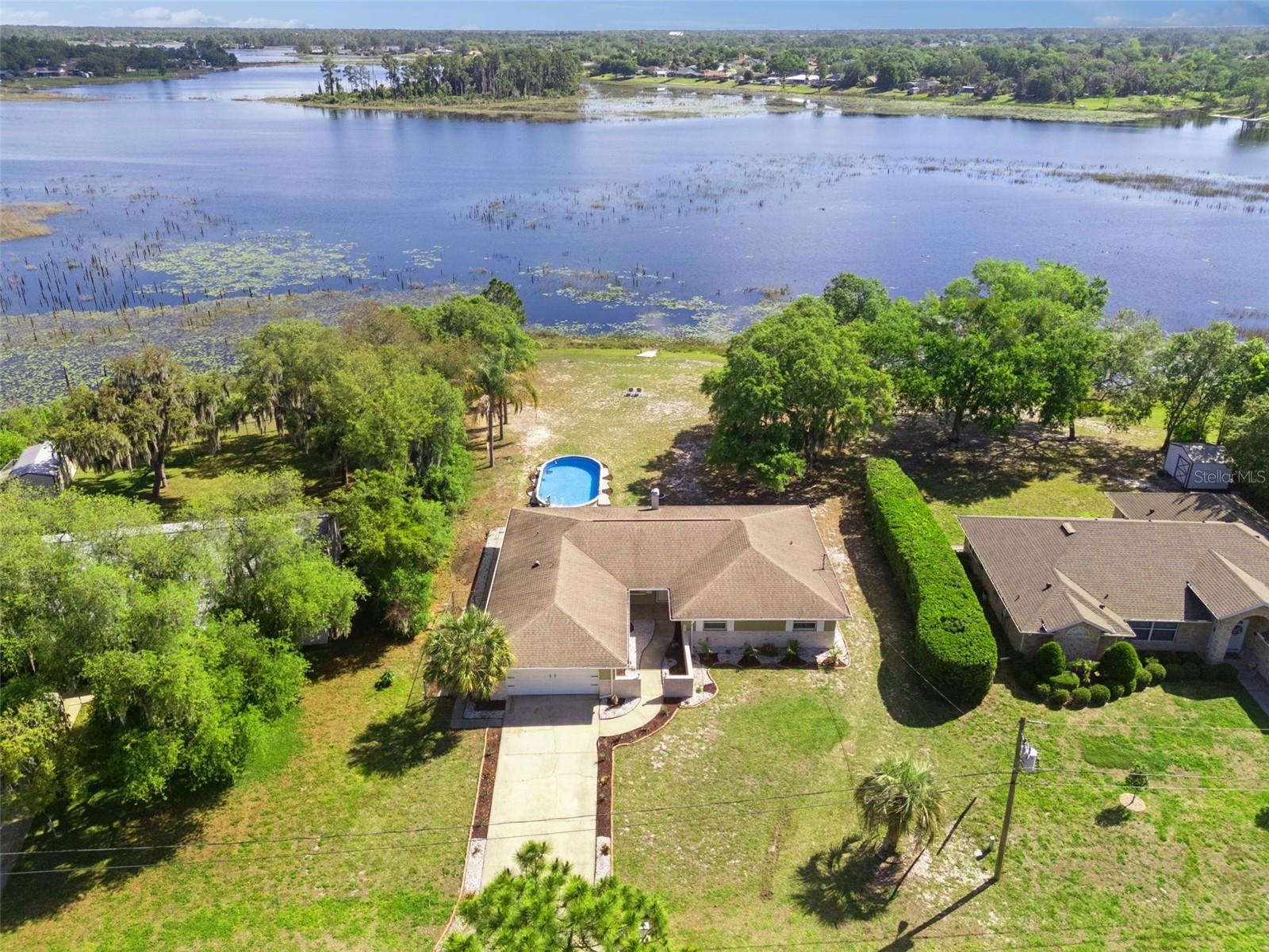 Image 28 of 39 For 2032 Dumas Drive