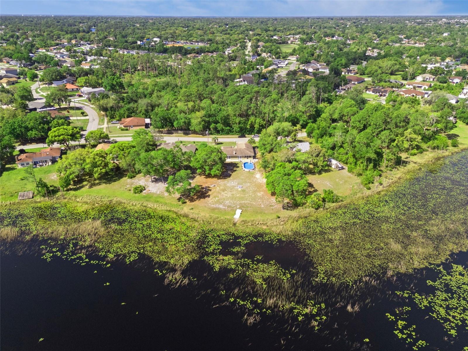 Image 35 of 39 For 2032 Dumas Drive