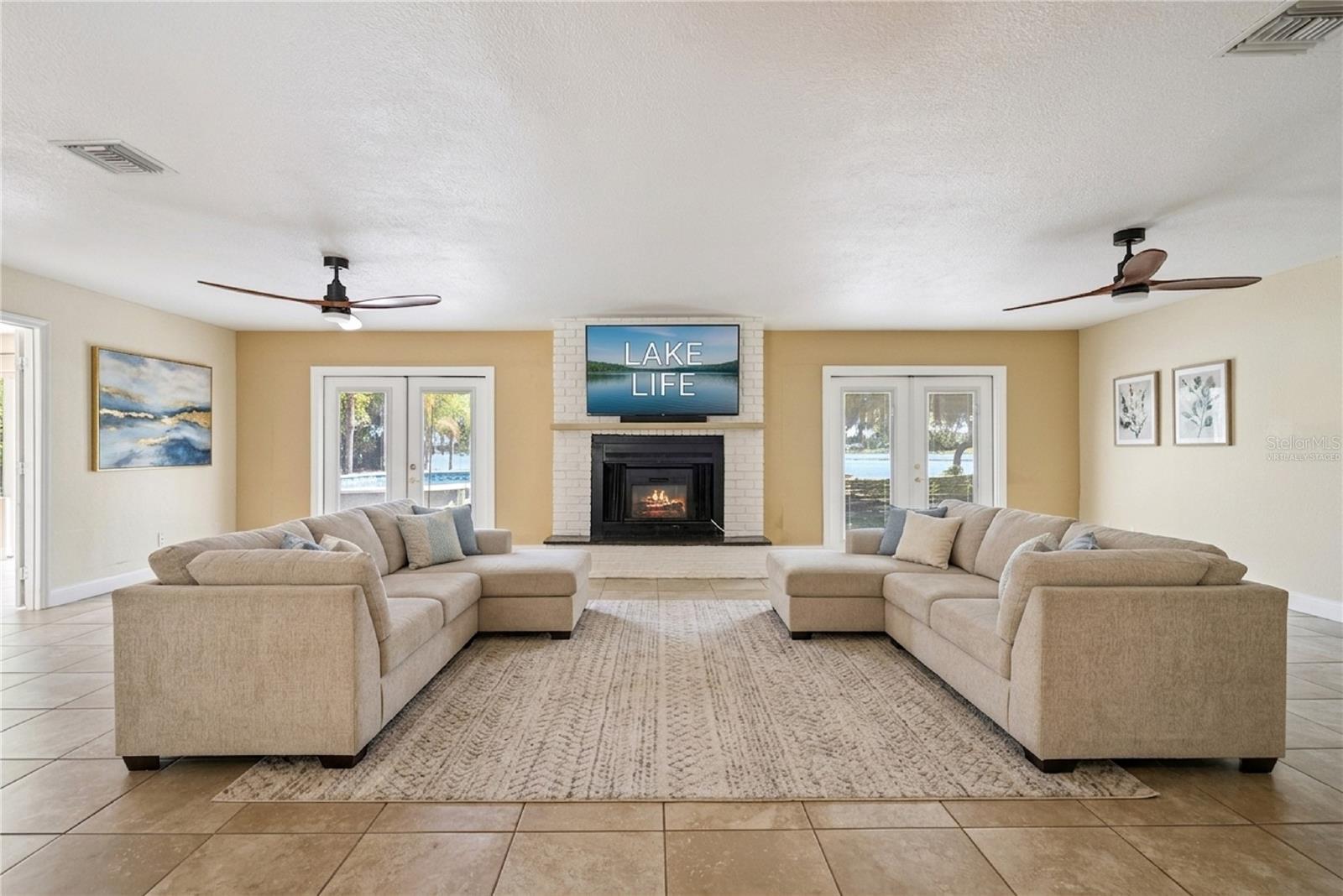 Image 5 of 39 For 2032 Dumas Drive