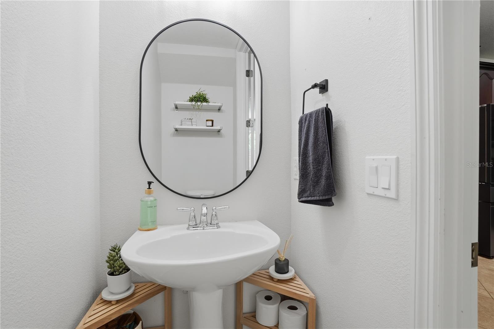 Image 16 of 39 For 1813 Garden Sage Drive