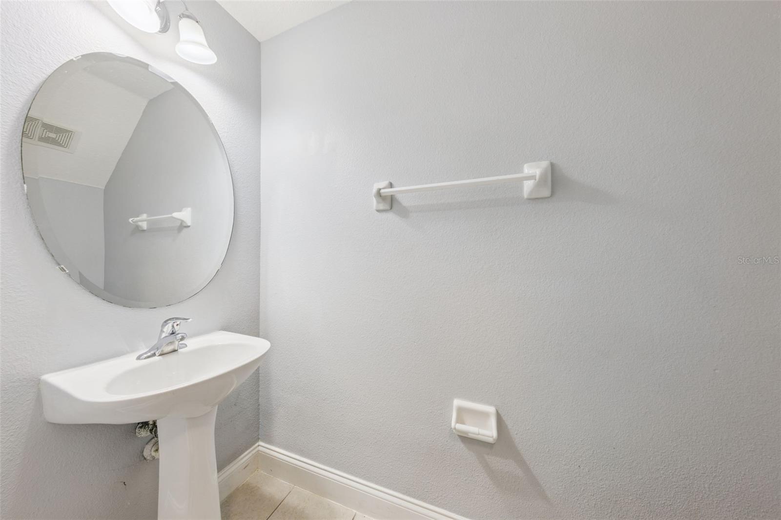 Image 6 of 18 For 841 Park Grove Court