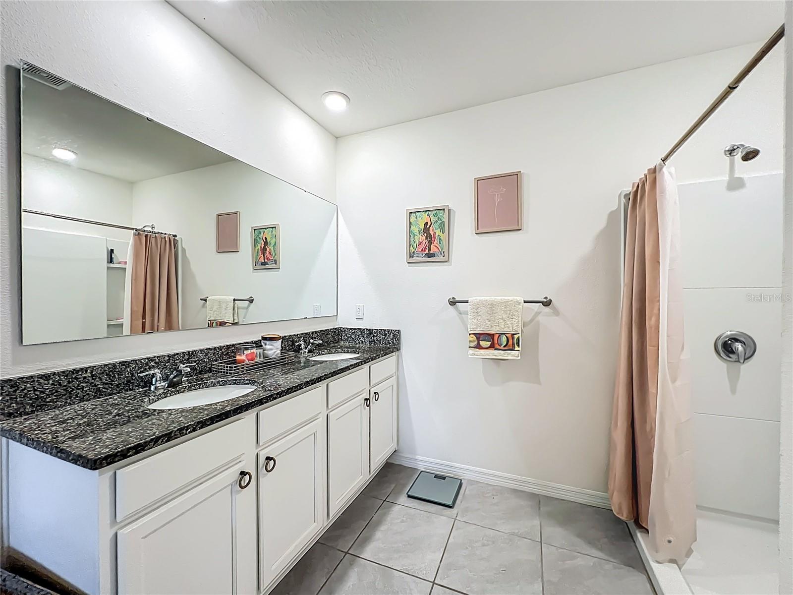 Image 14 of 27 For 3974 Mekong Court