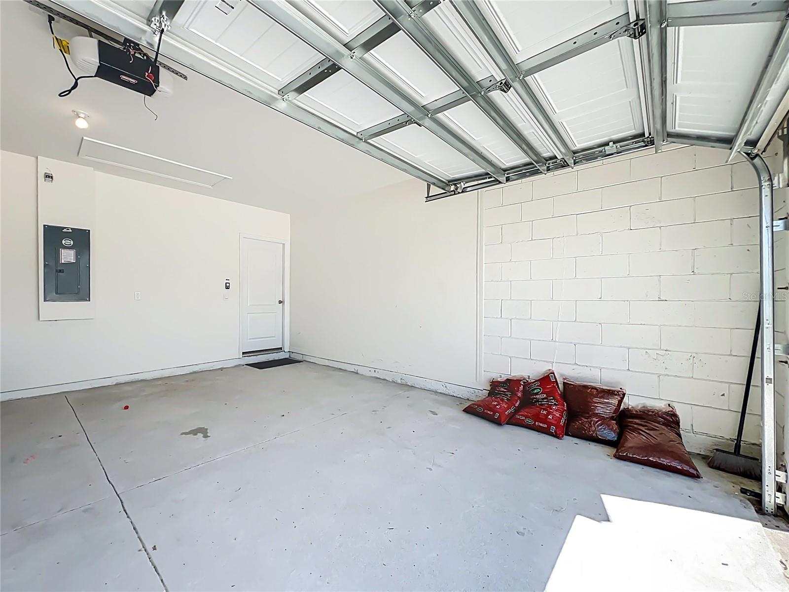 Image 23 of 27 For 3974 Mekong Court