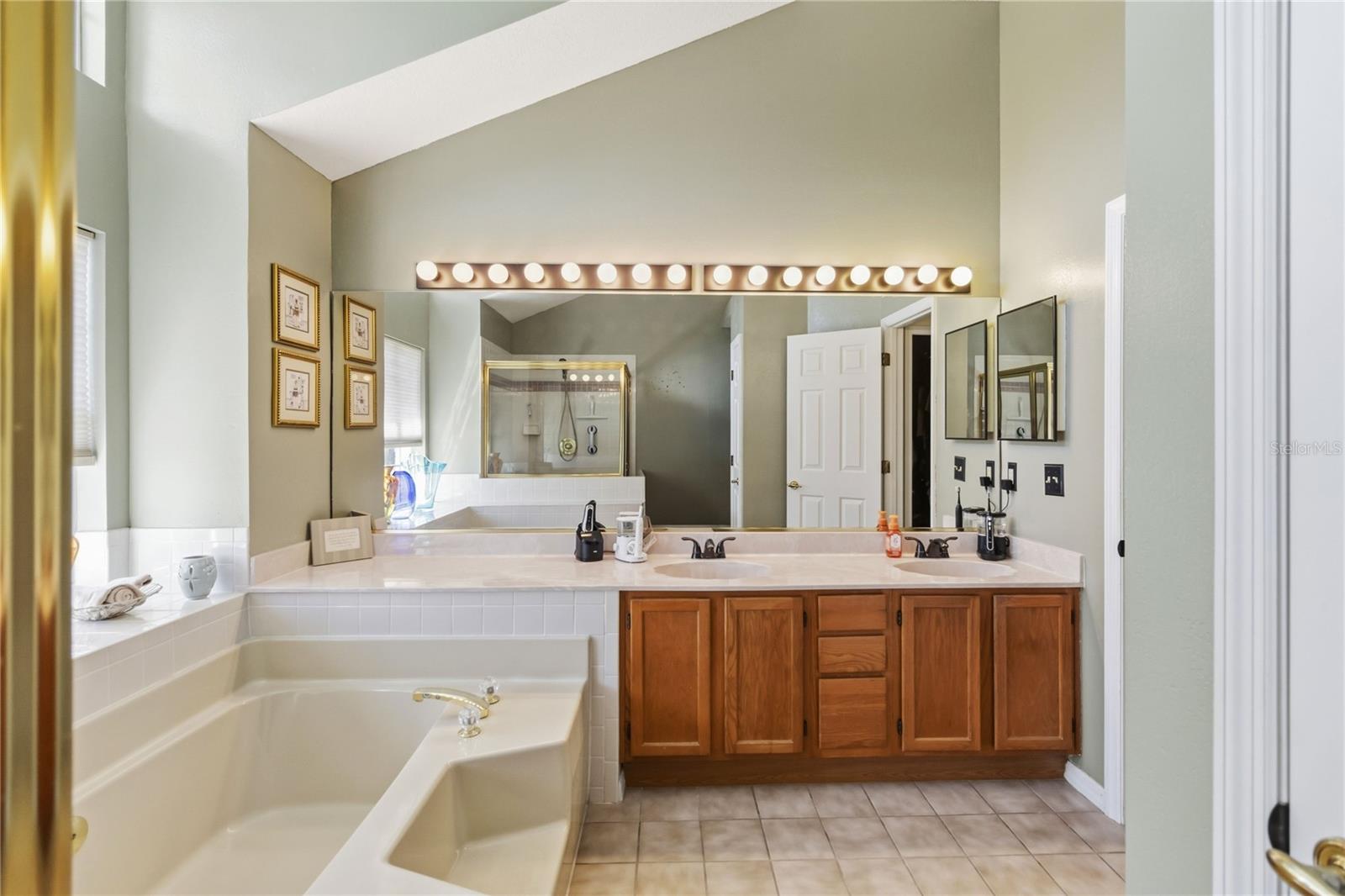 Image 17 of 28 For 2043 Sawgrass Drive