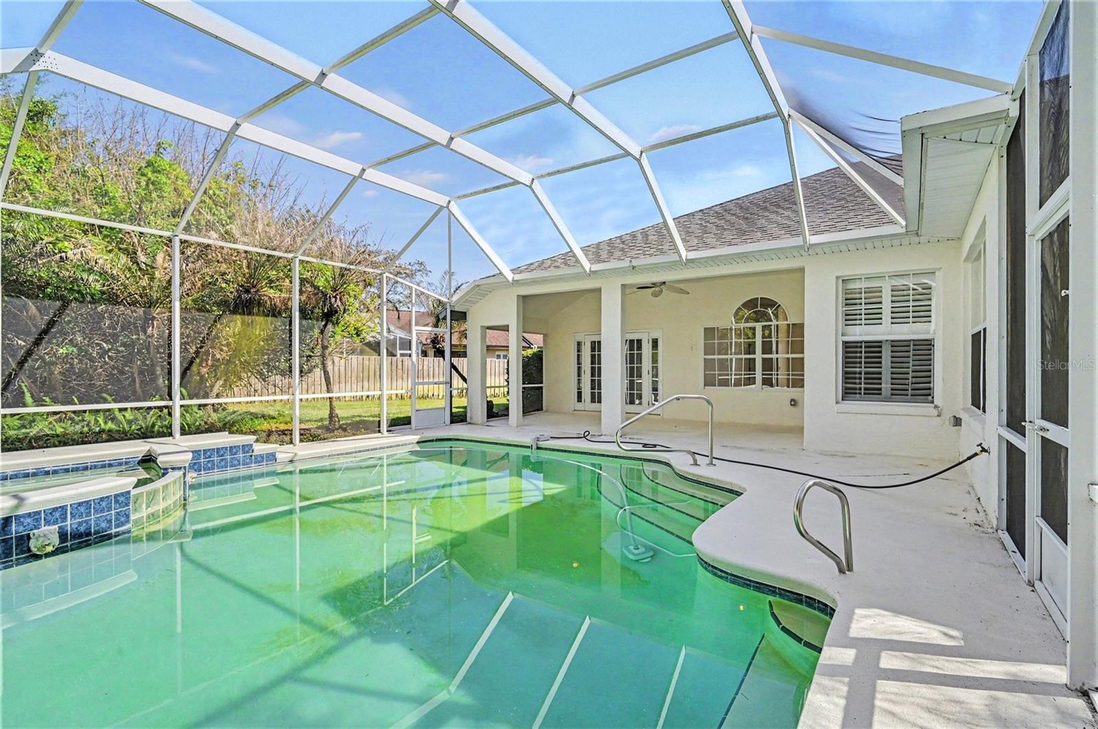 Image 36 of 39 For 8 Fox Cliff Way