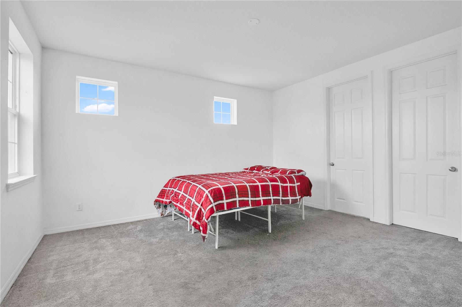 Image 18 of 43 For 3407 Current Avenue