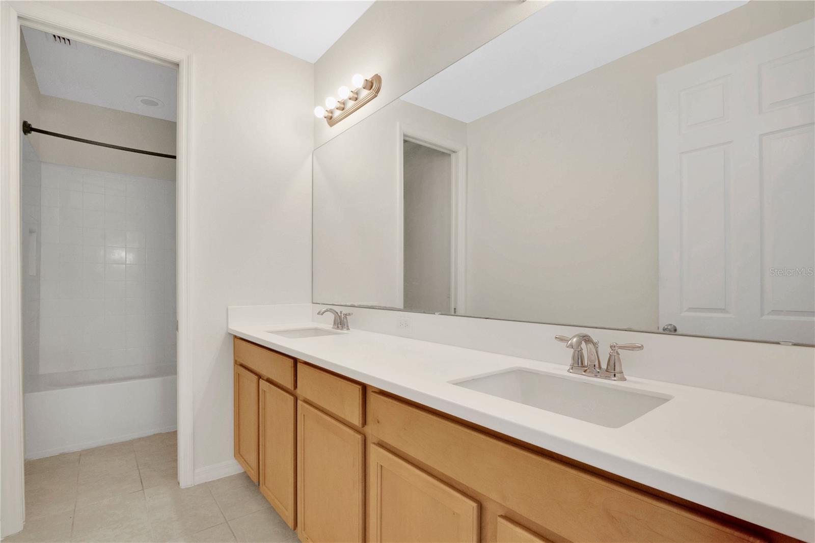 Image 19 of 43 For 3407 Current Avenue